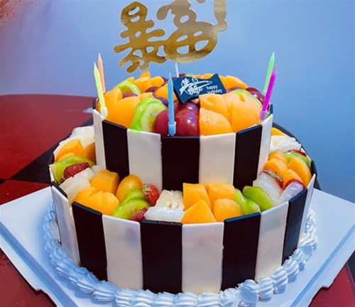 銳誠(chéng)生日會(huì)，壽星也是帥帥的銷(xiāo)冠哦~